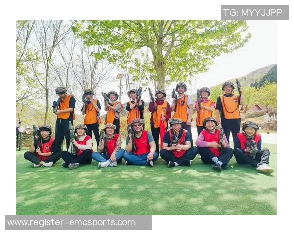 实时新闻深圳攀岩队技术探讨提升攀岩技巧与团队合作的关键要素